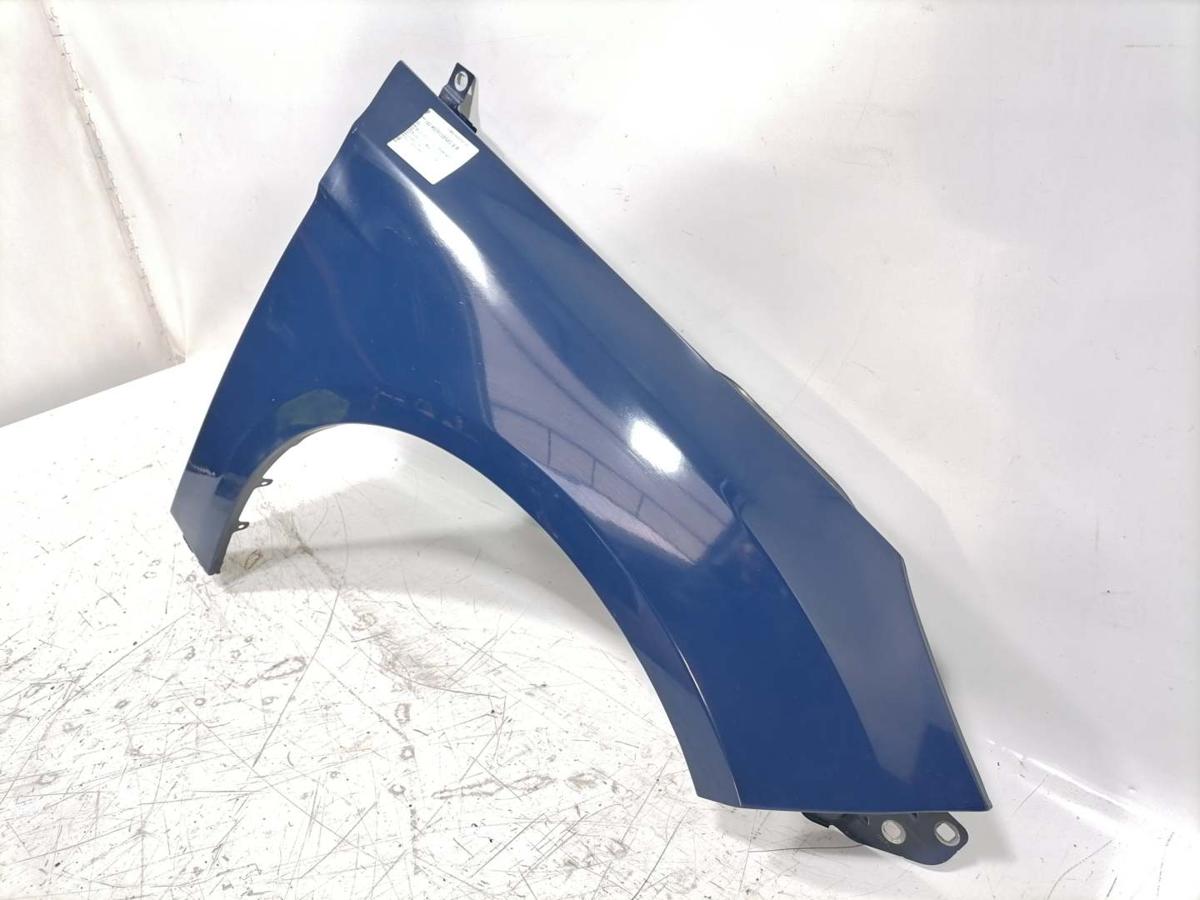 Ford Focus 3 Bj.2018 original Kotfl&uuml;gel vorn rechts Blazer Blau Facelift